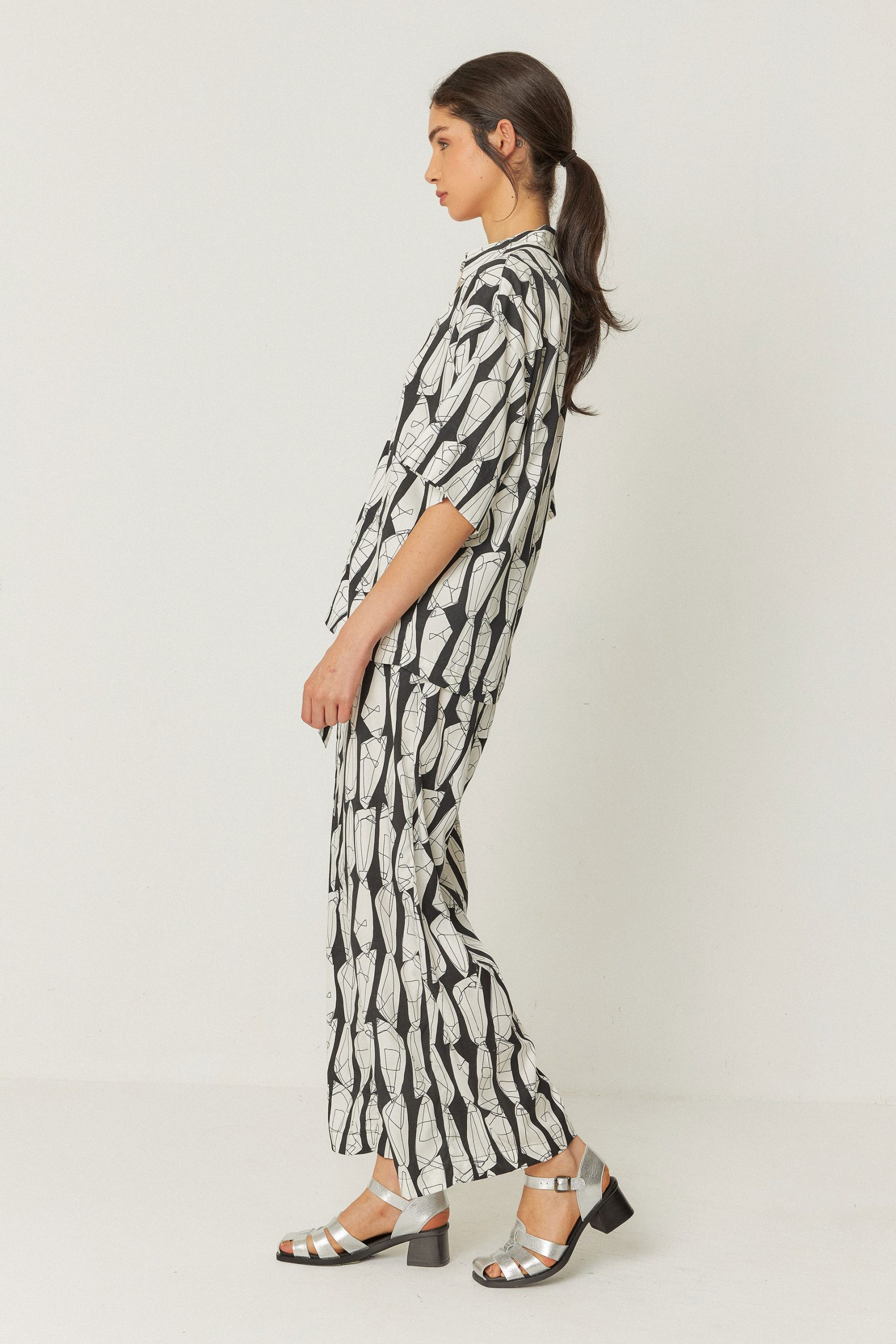 SKFK-blouse-Eukene-Lenzing-Evovero-Ditha-Bonita