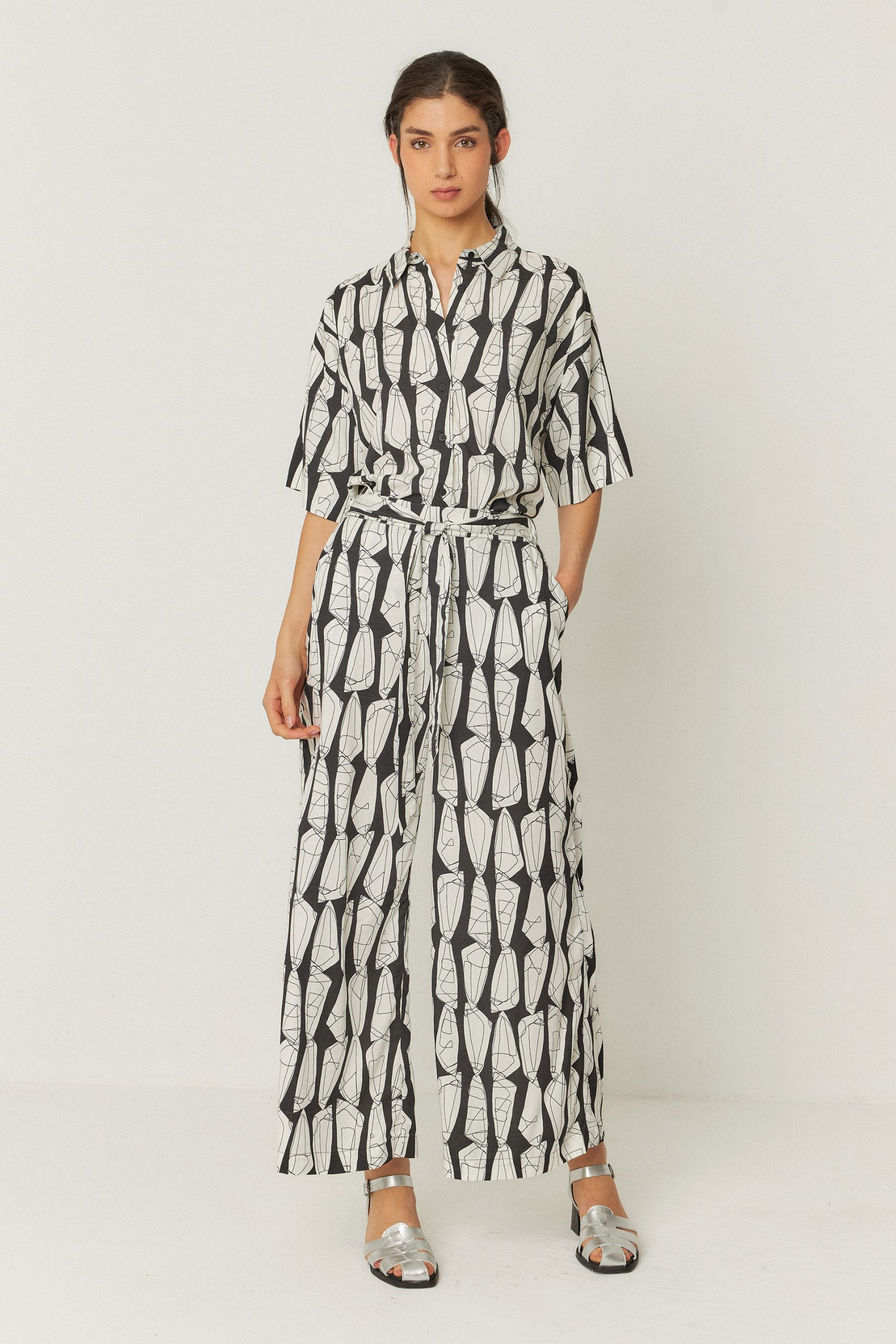 SKFK-palazzo-broek-Dona-Lenzing-Ecovero-fairtrade-duurzaam-Ditha-Bonita