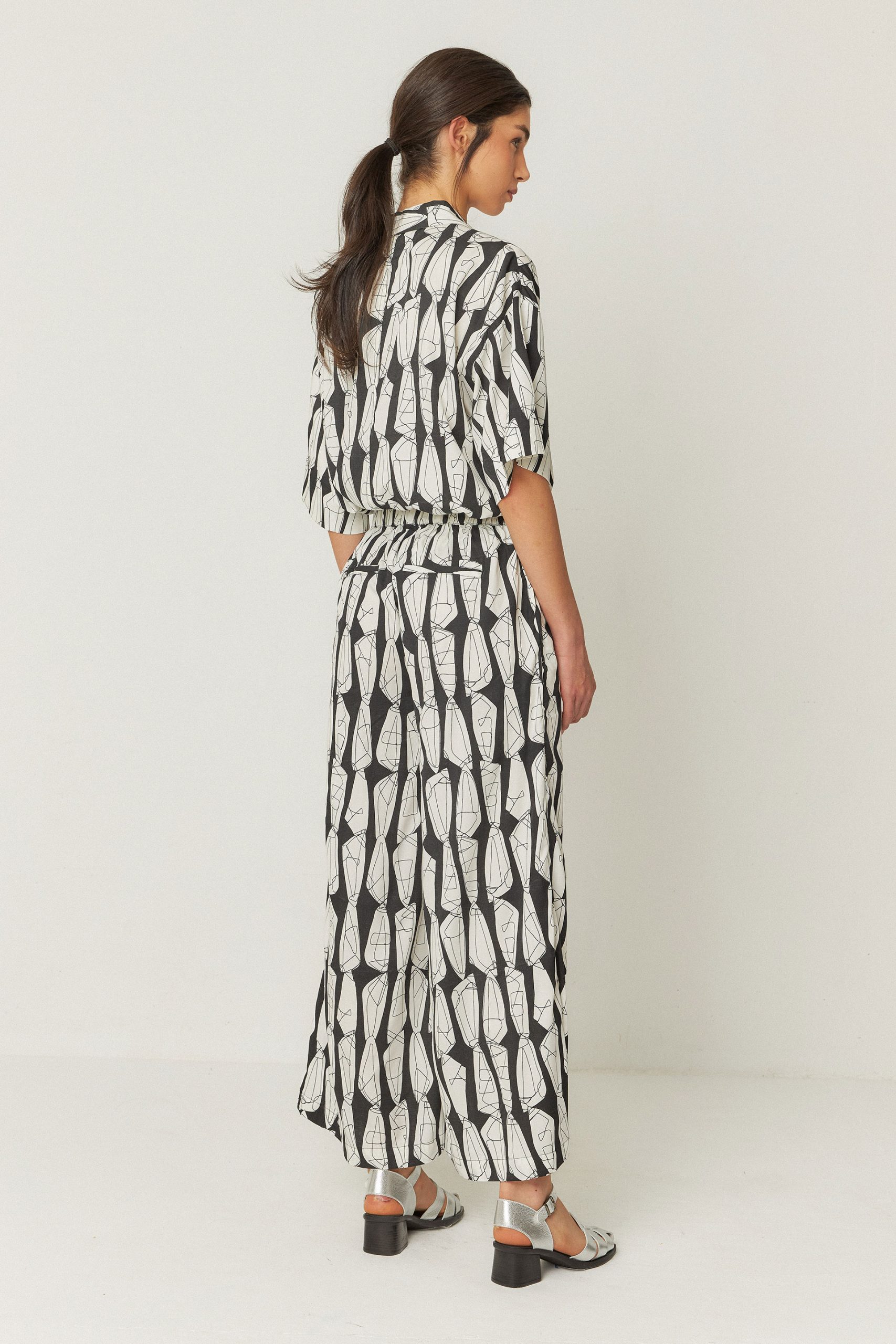 SKFK-palazzo-broek-Dona-Lenzing-Ecovero-fairtrade-duurzaam-Ditha-Bonita