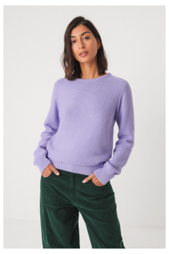 SKFK trui Iradi in de kleur Lavendel. Van 100% biokatoen.