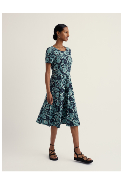 Seasalt April jurk van biologisch katoen met blauwgroene bloemenprint en korte mouwen bij Ditha Bonita Conceptstore