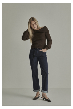 Para Mi Bobby Pure Indigo damesjeans met hoge taille, loose fit, donkere denim en omgeslagen broekspijpen.